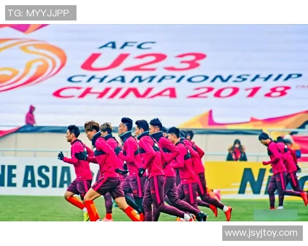 足球明星携手祝福新春愿景传递团圆快乐与希望的美好祝愿